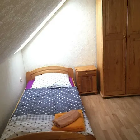 Prazdninovy Dom Katarina * Partizánske